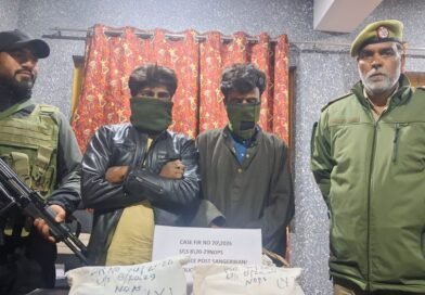 Two drug peddlers arrested in Pulwama, contraband recovered