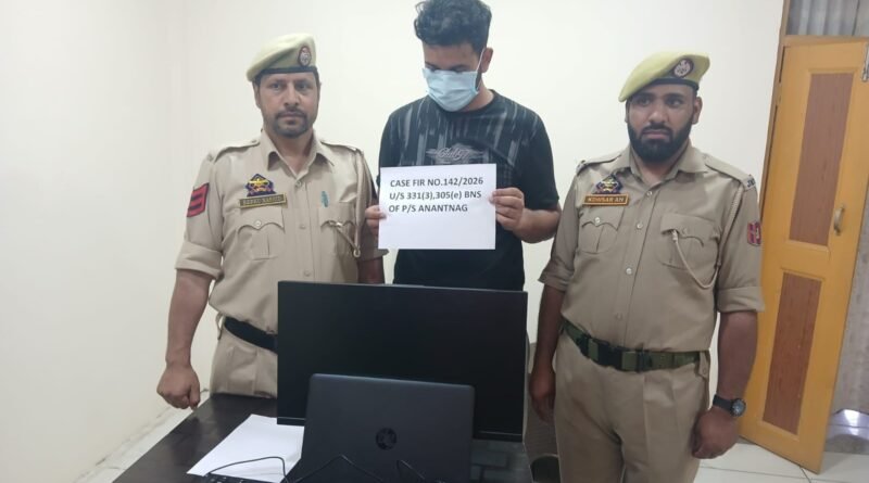 Anantnag Police Cracks GMC Dialgam Theft Case in Record Time, Recovers Stolen Electronics