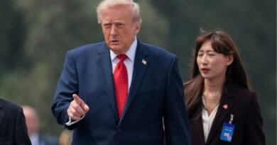 Trump warns against Taiwan independence after China visit
