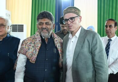 Omar Abdullah meets Karnataka CM in Bengaluru
