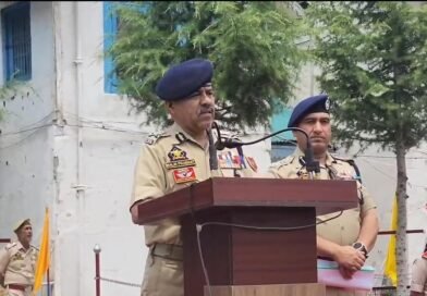 DGP flags off 45 mountain rescue teams for Amarnath Yatra