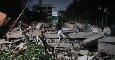 Two powerful earthquakes strike Venezuela; buildings collapse, panic spreads