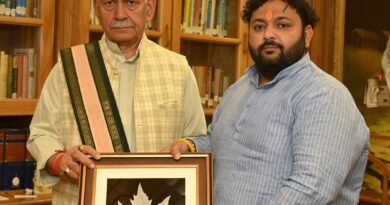 Shri Hindu Takht National General Secretary Meets J&K Lieutenant Governor Manoj Sinha; Discusses Youth De-addiction and Organisational Expansion