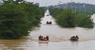 Flooding in southern China has killed 39 people