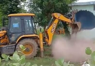 House of drug peddler demolished, property of another seized in Samba