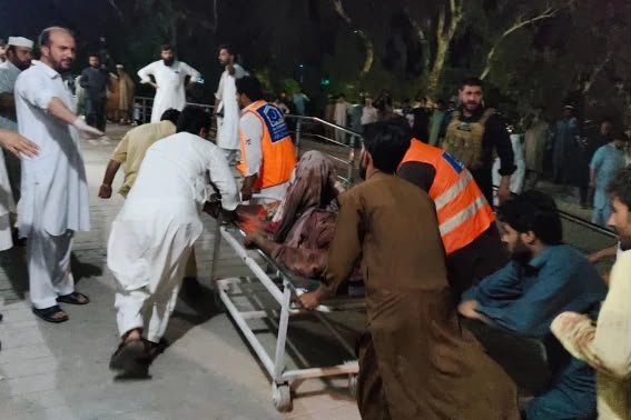 3 police officers killed, 20 injured in twin militant attacks in northwest Pakistan