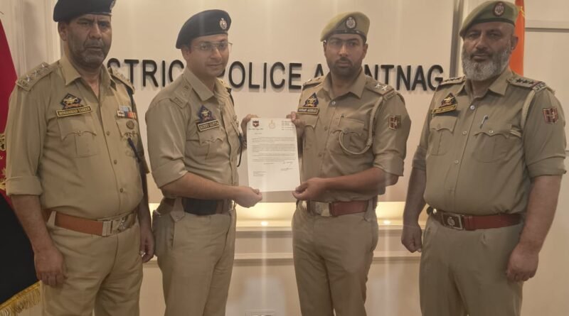 Anantnag Police Felicitates Investigating Officer for Securing Conviction in NDPS Case