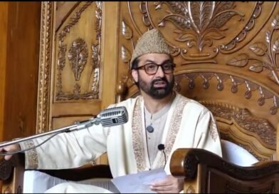 Mirwaiz raises concern over mass detentions after policeman’s killing