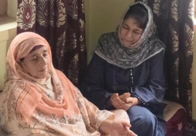 Mehbooba visits slain policeman’s family, flash flood victims in Budgam; seeks govt support