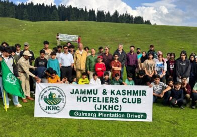 Jammu & Kashmir Hoteliers Club Organises Plantation Drive in Gulmarg, Announces More Green & Heritage Initiatives
