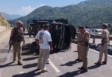 Five BSF personnel injured as vehicle overturns on Jammu-Srinagar highway