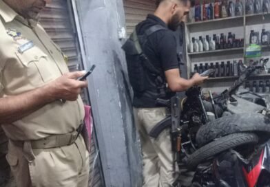 BUDGAM POLICE BUST INTERDISTRICT MOTORCYCLE THEFT GANG, RECOVER SIX MOTORCYCLES