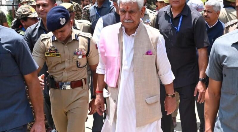 LG Manoj Sinha Reviews Shri Amarnath Ji Yatra Arrangements at Nunwan Base Camp, Directs Officials to Ensure Safe and Hassle-Free Pilgrimage