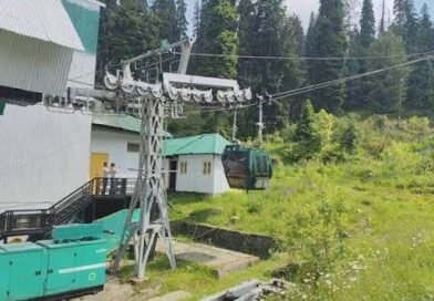 Gulmarg Cable Car reopens after month-long shutdown